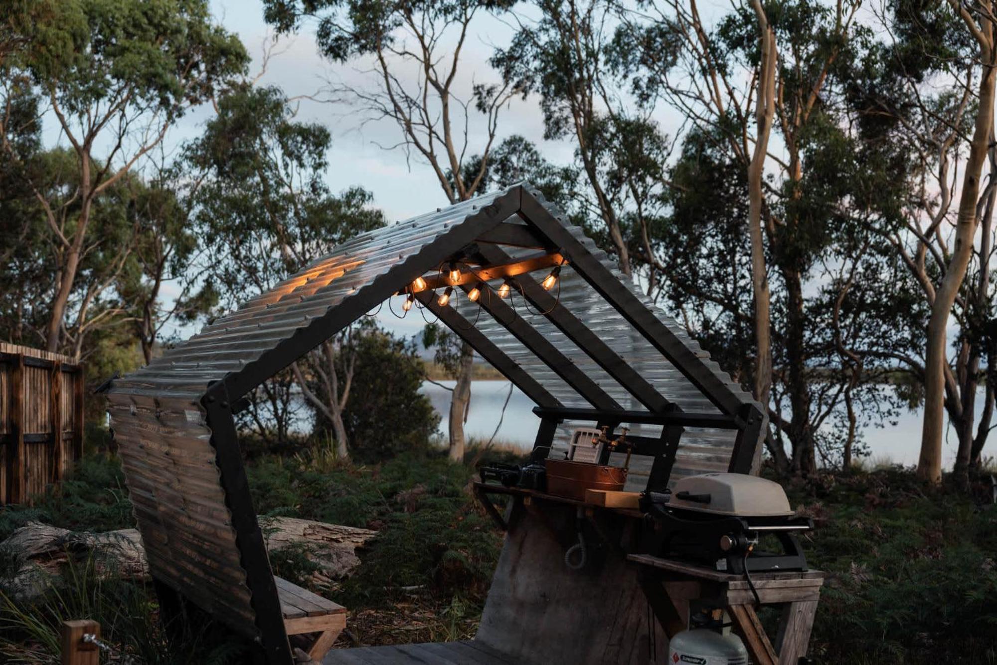 Отель Numie - Freycinet Peninsula - Glamping - Heated - Waterfront Коулс-Бей Экстерьер фото