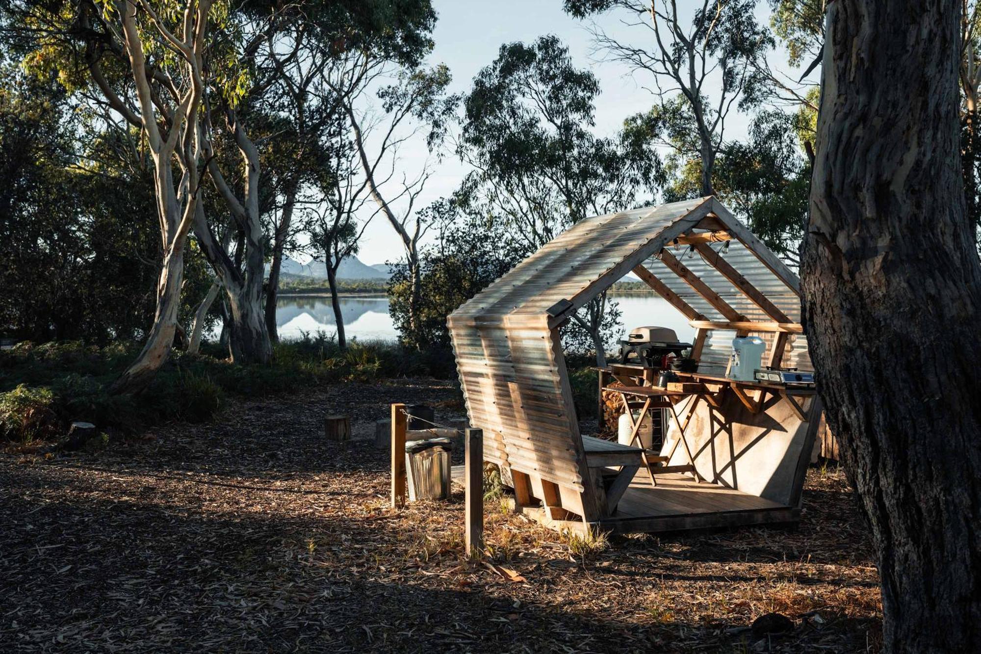 Отель Numie - Freycinet Peninsula - Glamping - Heated - Waterfront Коулс-Бей Экстерьер фото